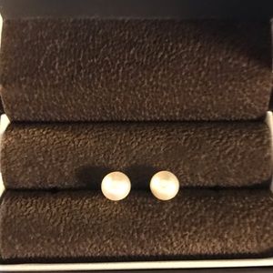 Pearl earrings